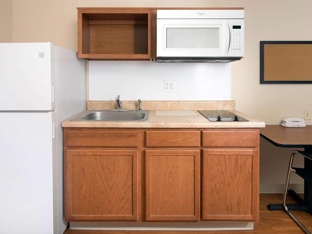 Extended Stay America Select Suites - Kansas City - South - I-49 Номер фото