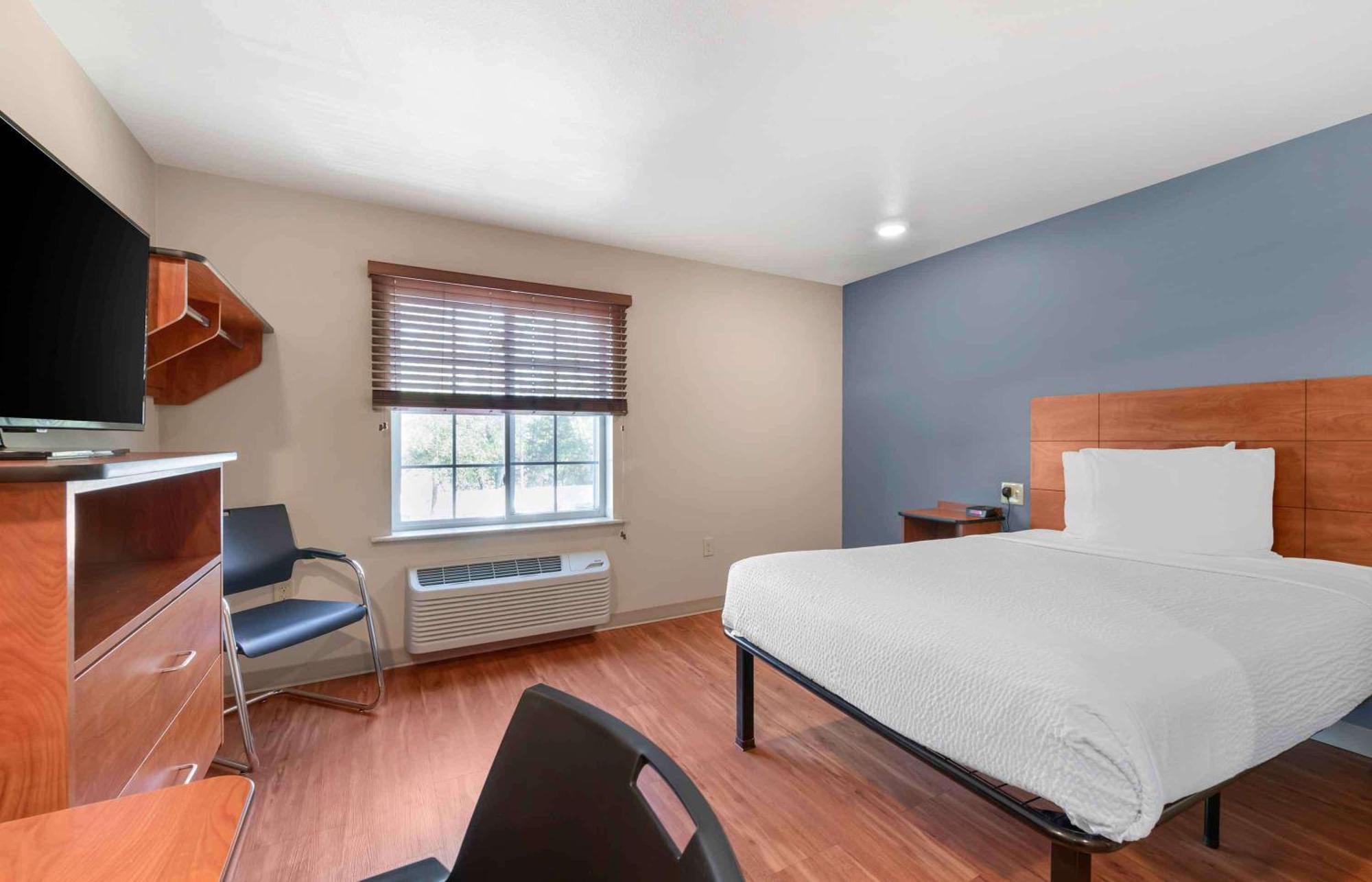 Extended Stay America Select Suites - Kansas City - South - I-49 Экстерьер фото