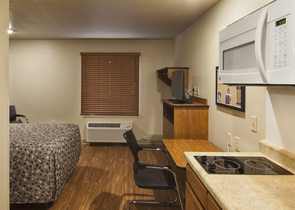 Extended Stay America Select Suites - Kansas City - South - I-49 Экстерьер фото
