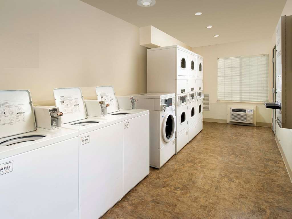 Extended Stay America Select Suites - Kansas City - South - I-49 Удобства фото